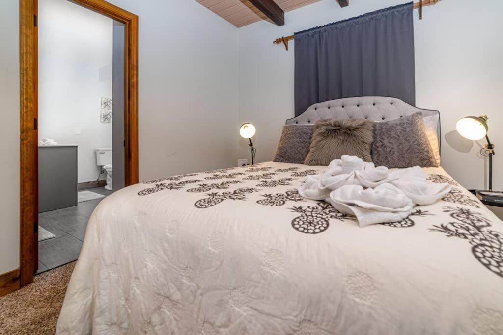 فيلا A Smoky Mountains Retreat - Chalet De Montagne جاتلينبرج المظهر الخارجي الصورة